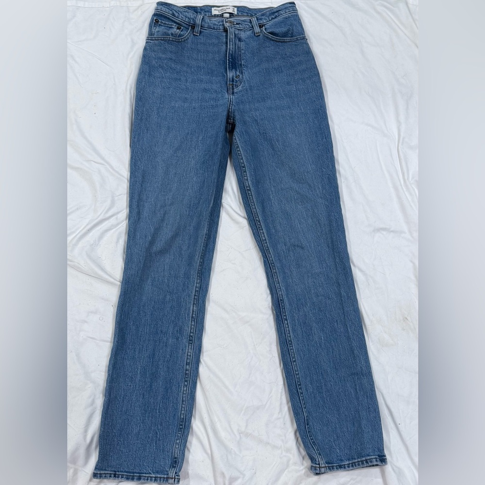 Abercrombie & Fitch 90’s Straight Ultra High-Rise Jeans